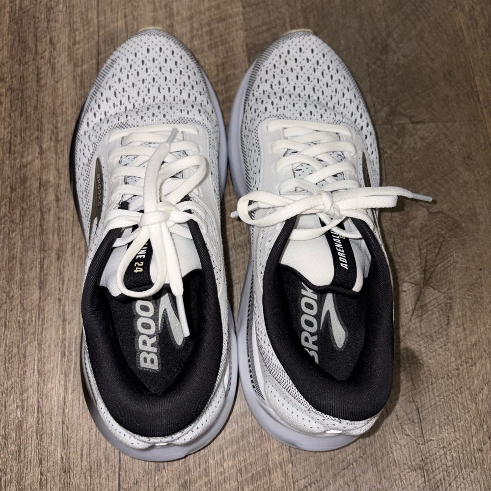 Brooks Adrenaline GTS 24 Tennis Shoes - Picture 4 of 7